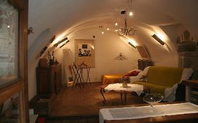 Chambre D'Hotes La Romarine