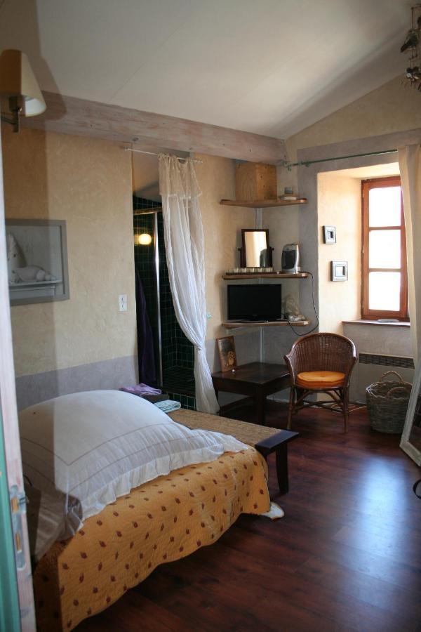 Chambre D'Hotes La Romarine Barnave Exterior foto