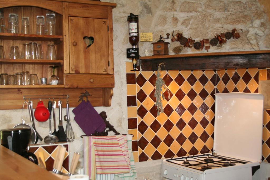 Chambre D'Hotes La Romarine Barnave Exterior foto