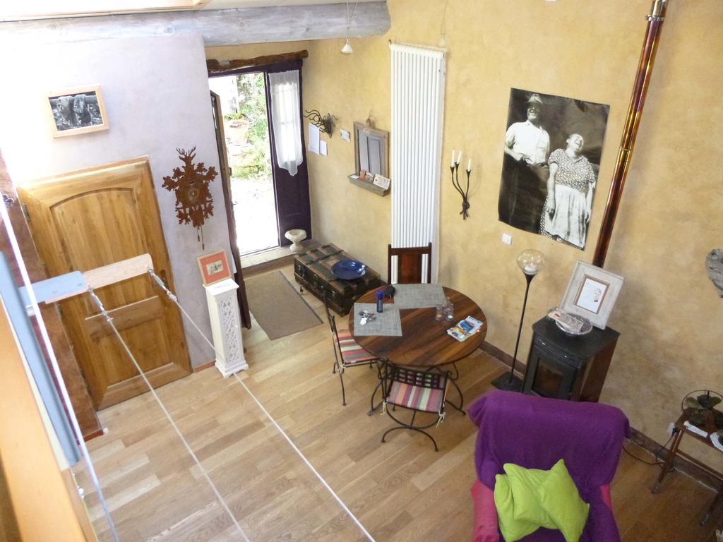 Chambre D'Hotes La Romarine Barnave Exterior foto